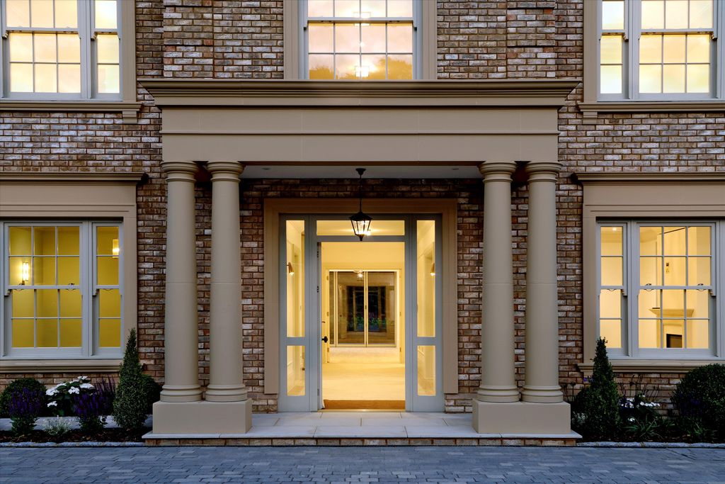 Property photo 2 of 32 Image