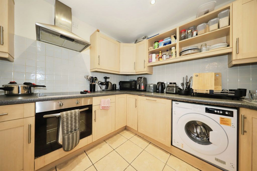 Property photo 2 of 16