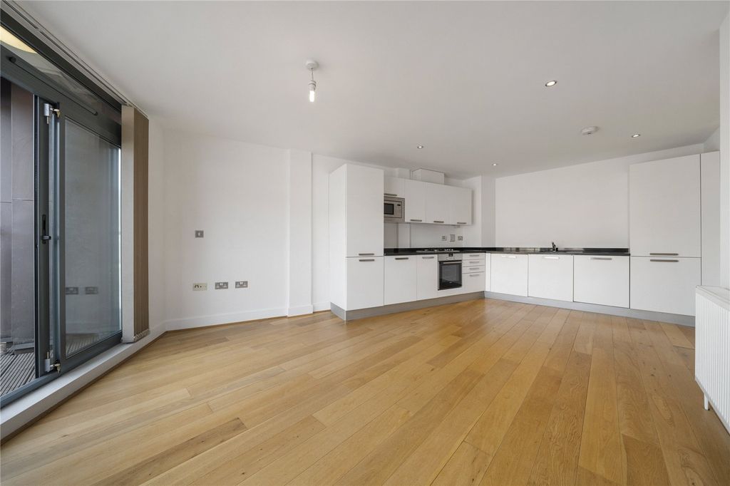 Property photo 3 of 11 Picture No. 06