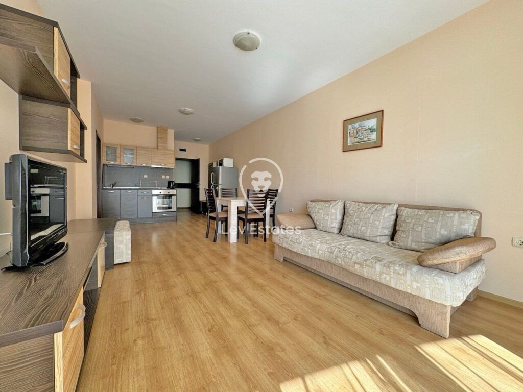 Property photo 2 of 10