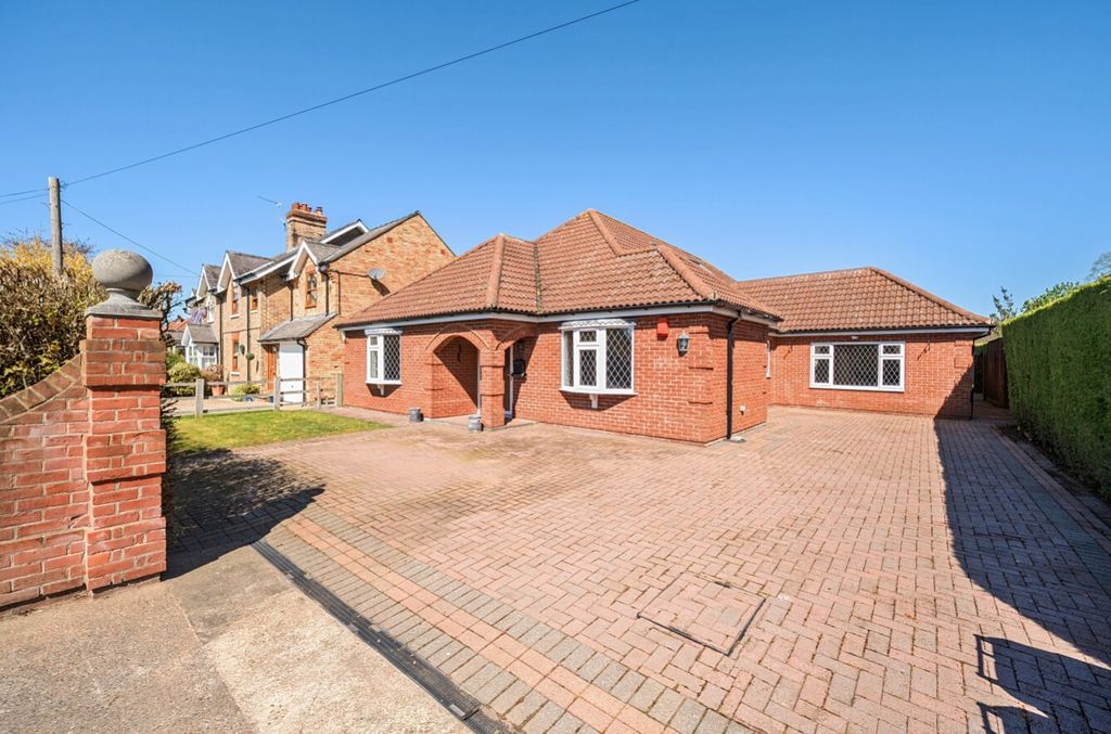Additional image 26 of 5 bed bungalow for saleAylesby, Grimsby, Lincolnshire DN37