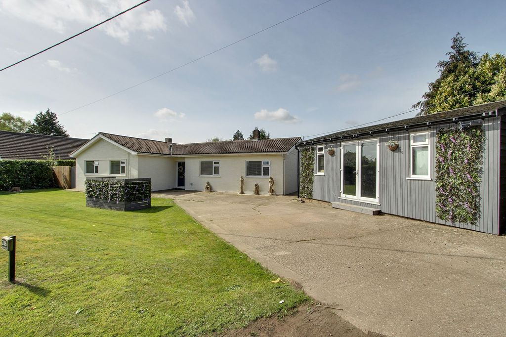 Property photo 2 of 36
