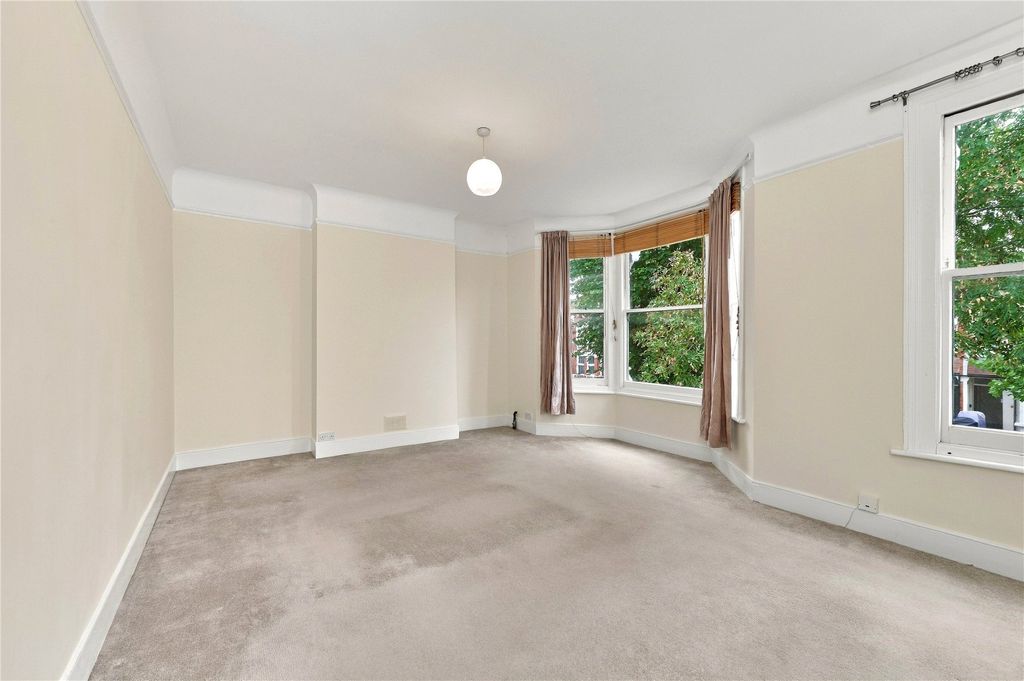 Property photo 2 of 9 Picture No. 08