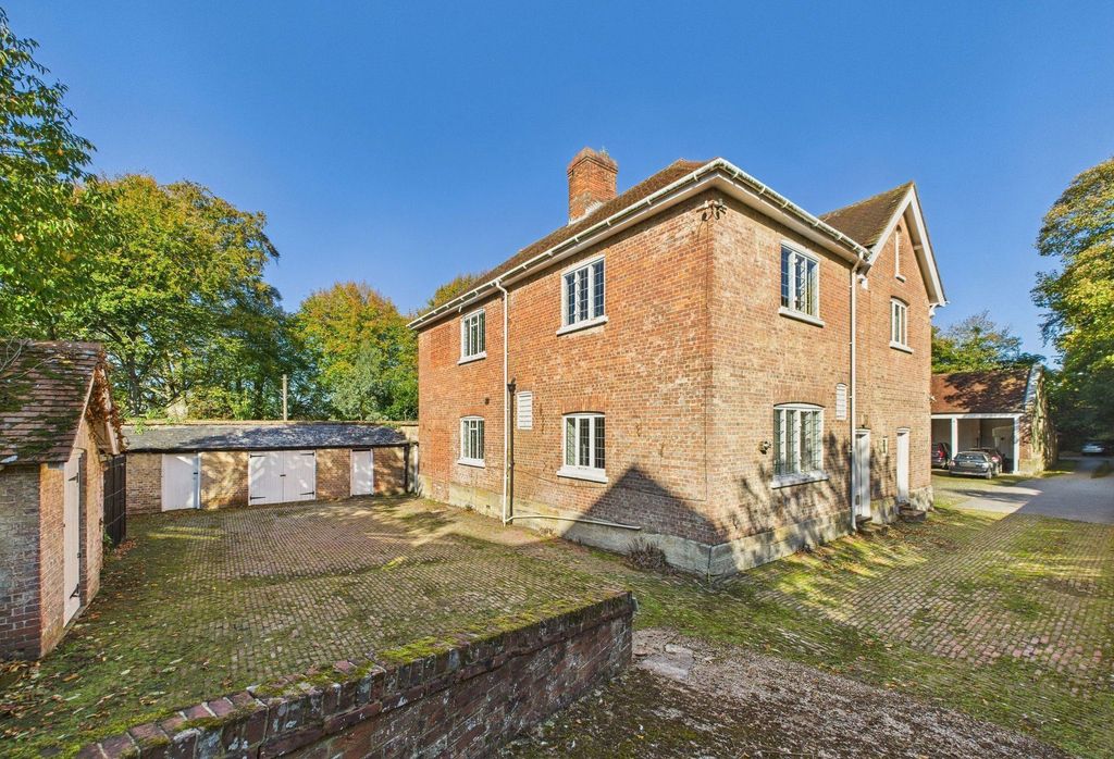 Property photo 1 of 22