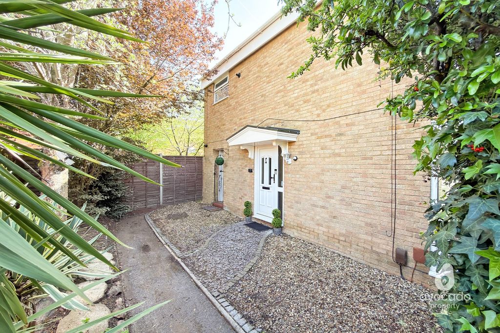 Property photo 1 of 13 4728151