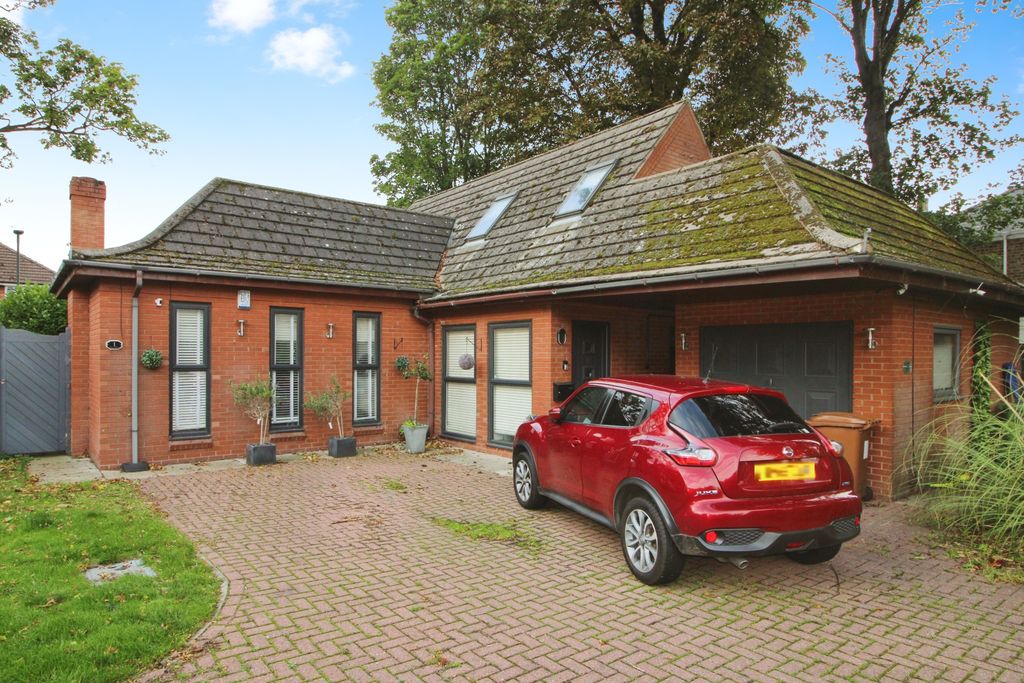 Property photo 1 of 21 Front.Jpg