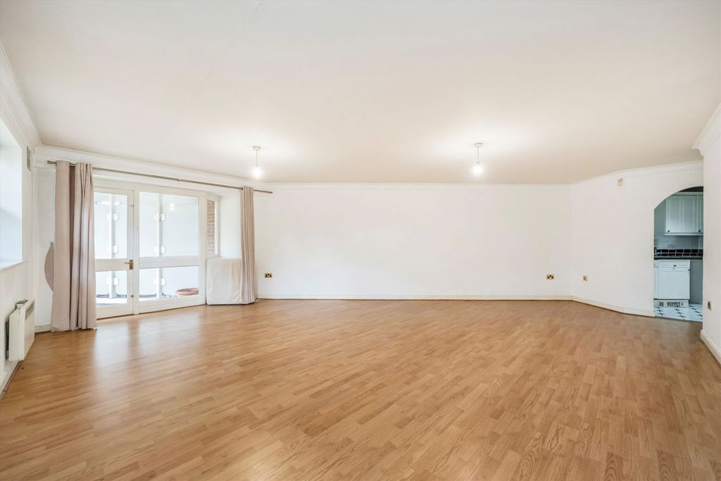 Property photo 2 of 5