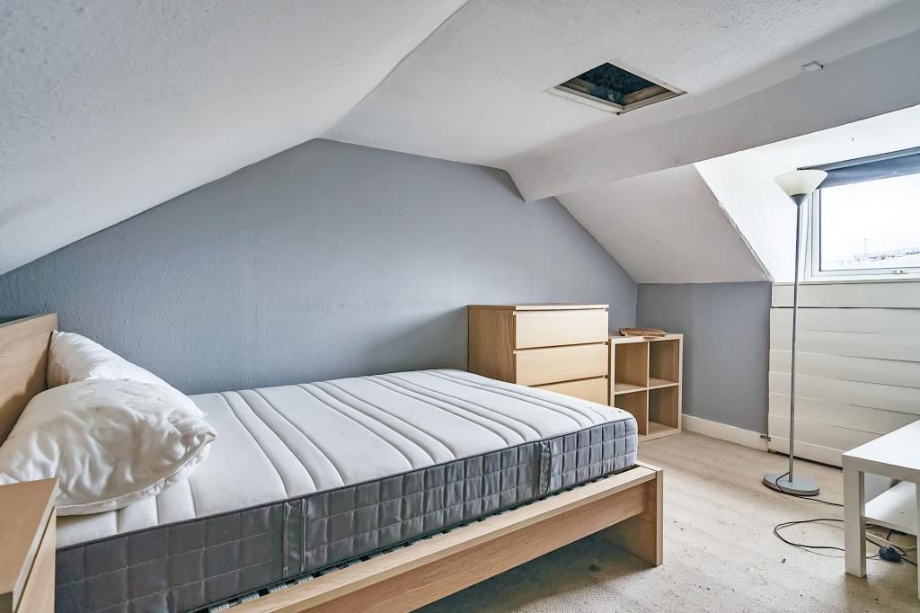 Property photo 3 of 17 Bedroom