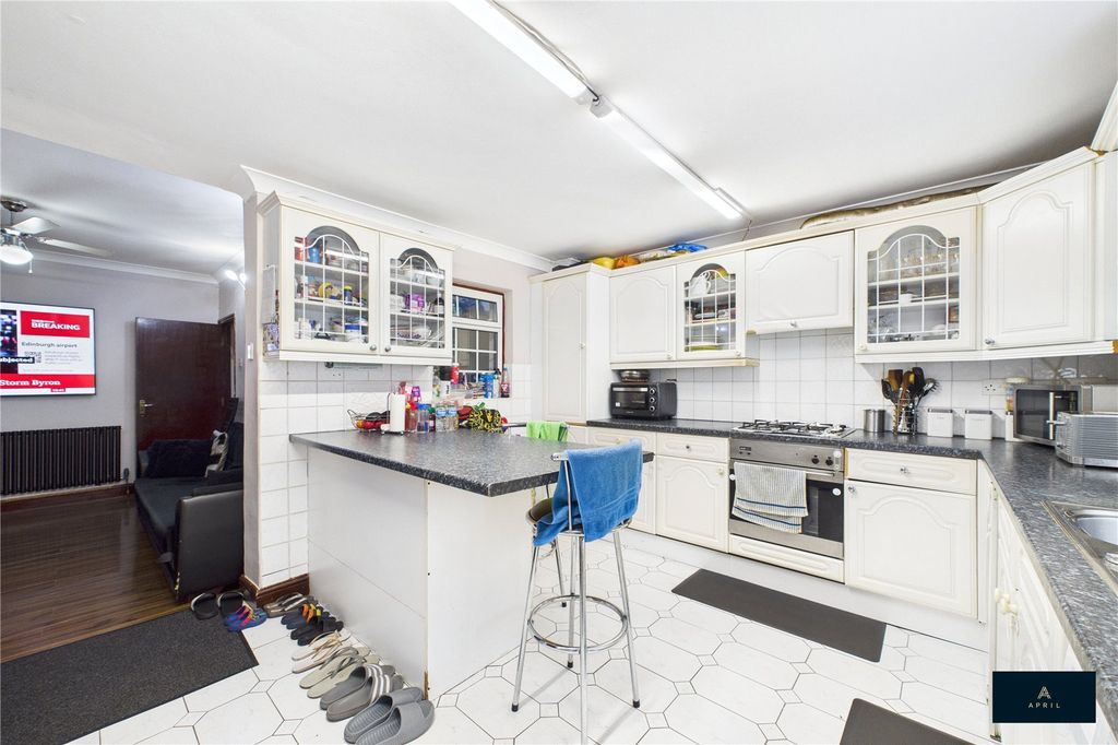 Property photo 3 of 20 Picture No. 43