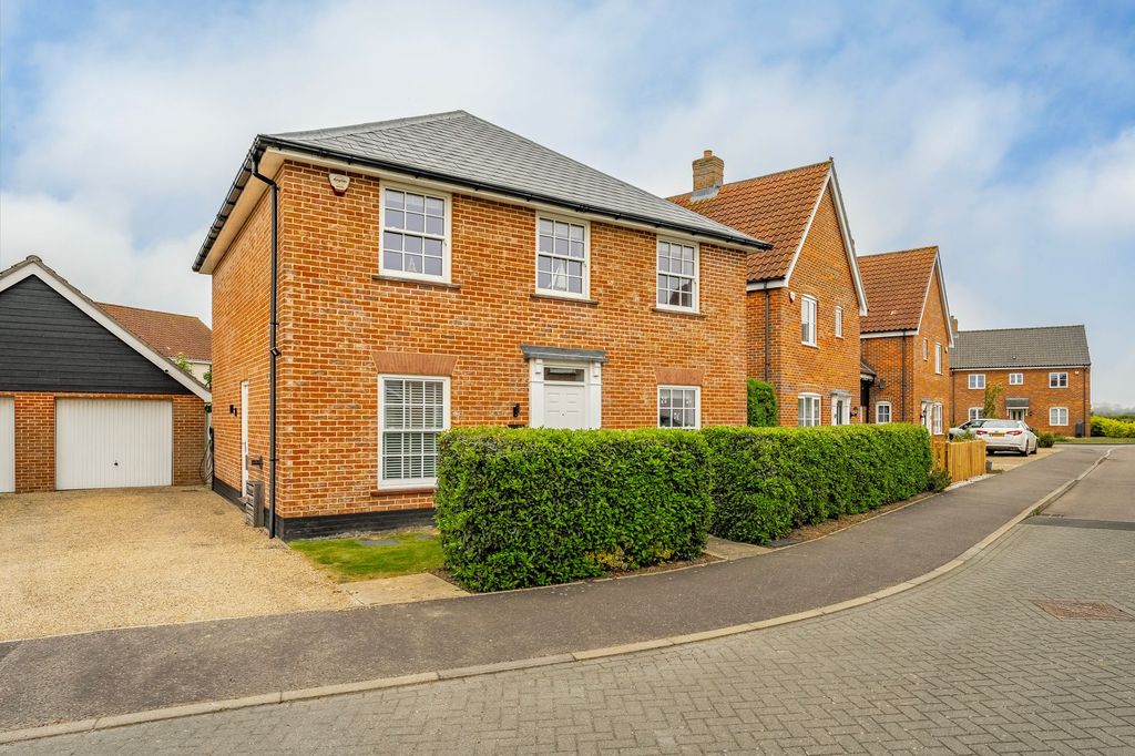 Property photo 1 of 23