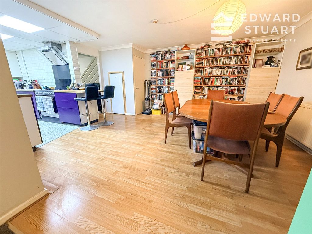 Property photo 2 of 11 Picture No. 03