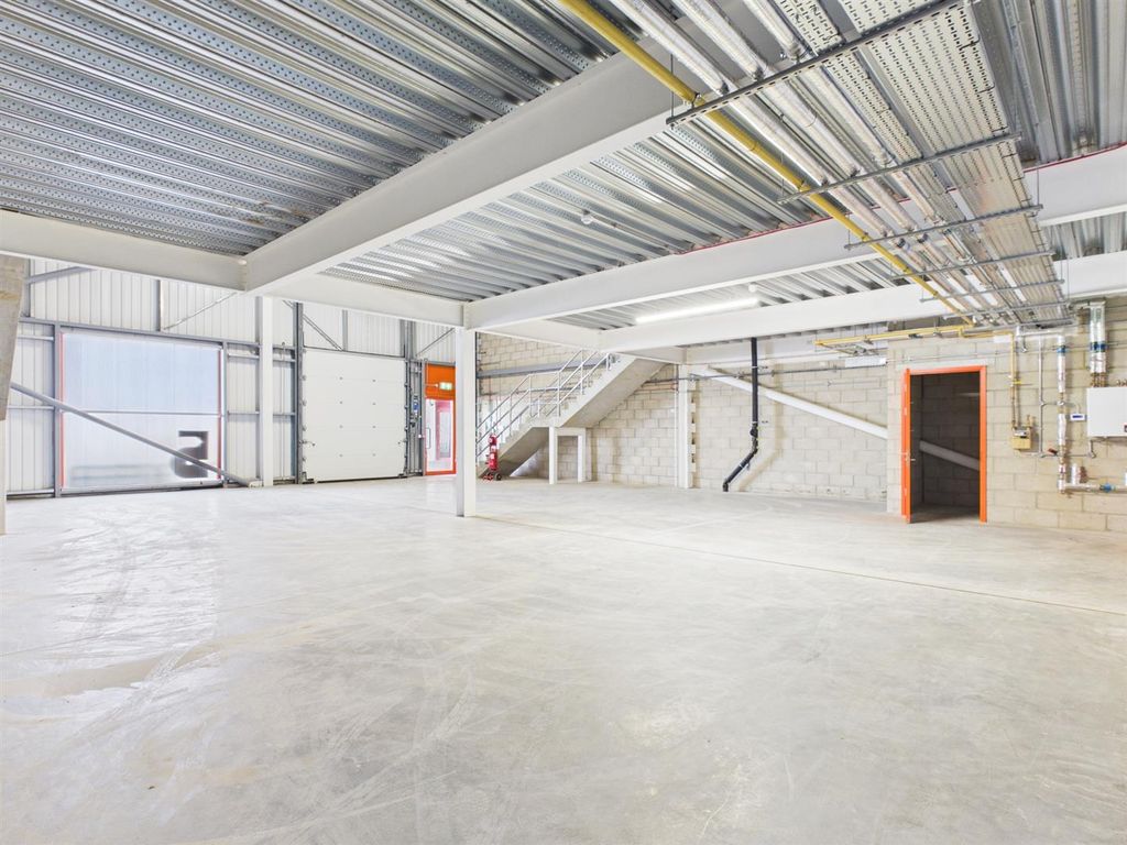 Property photo 1 of 7 Cam04237G0-Pr0288-Still003.Jpg