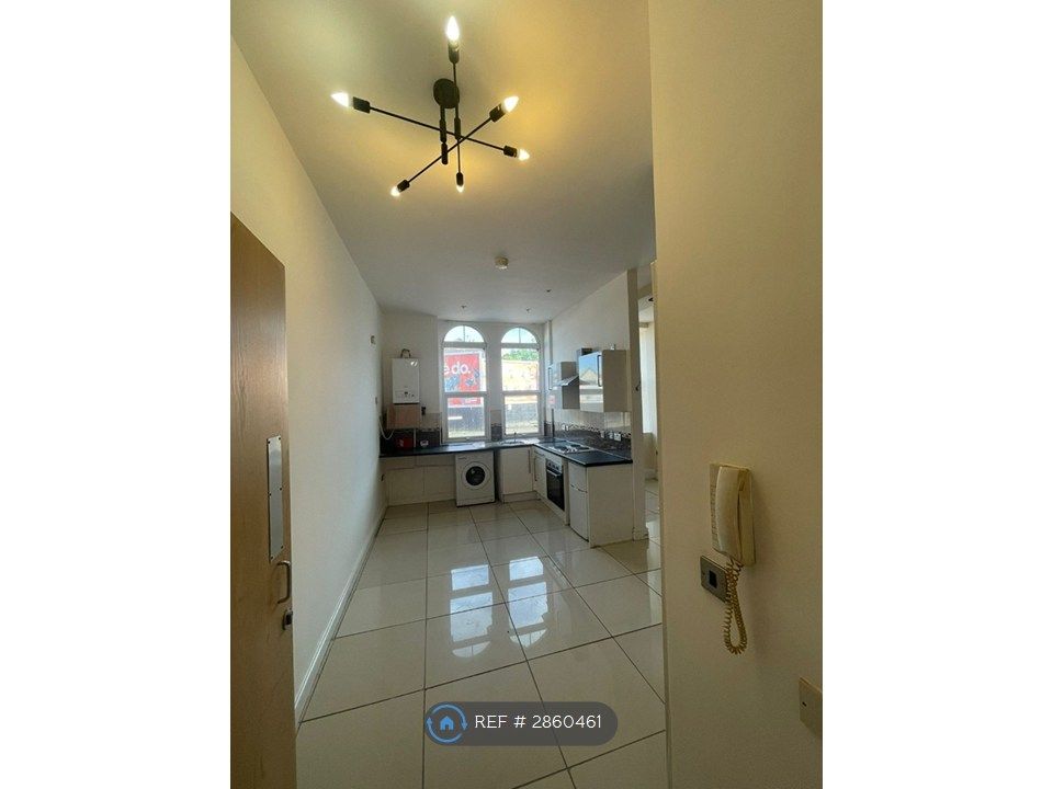 Property photo 1 of 9 Entrance