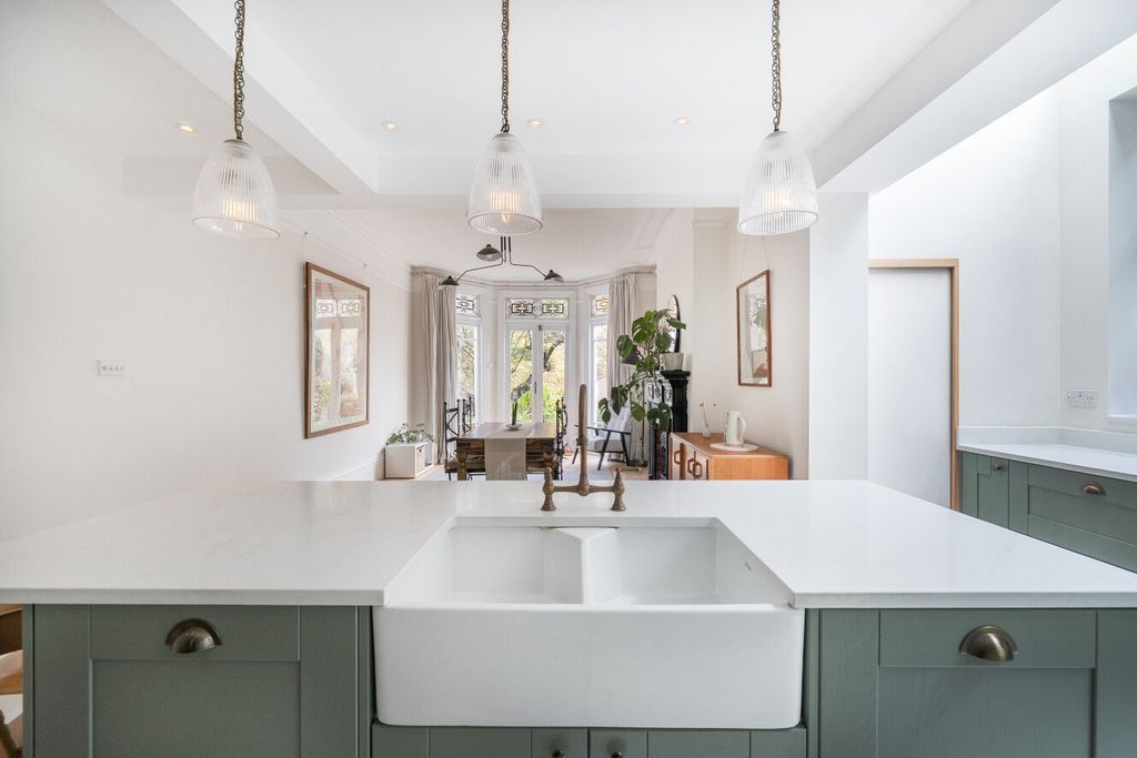 Property photo 3 of 24 Picture No. 40