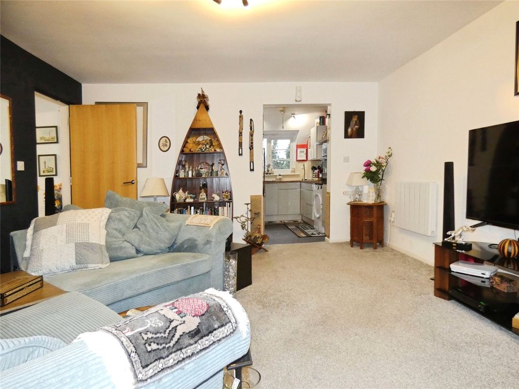 Property photo 3 of 8 Living Room