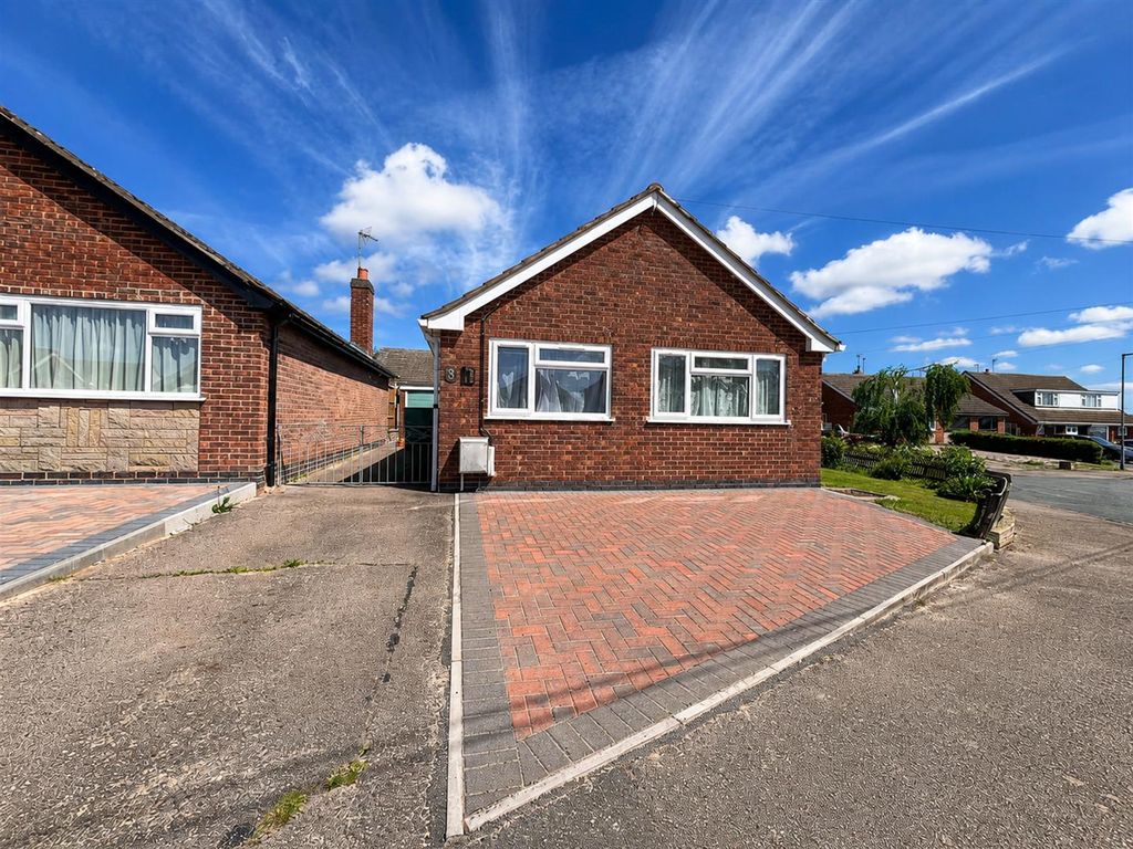 Property photo 1 of 11 Front
