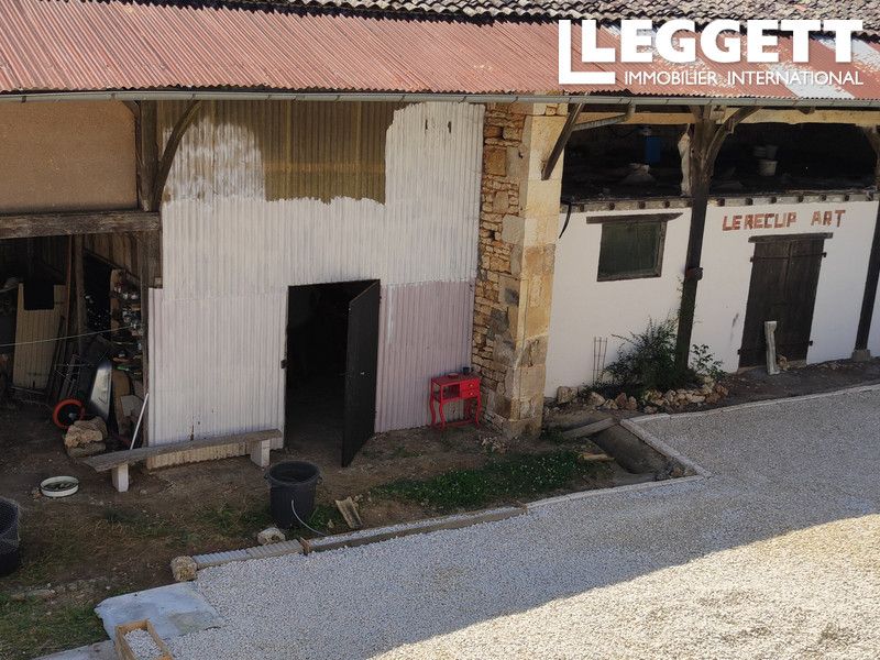 Property photo 3 of 10