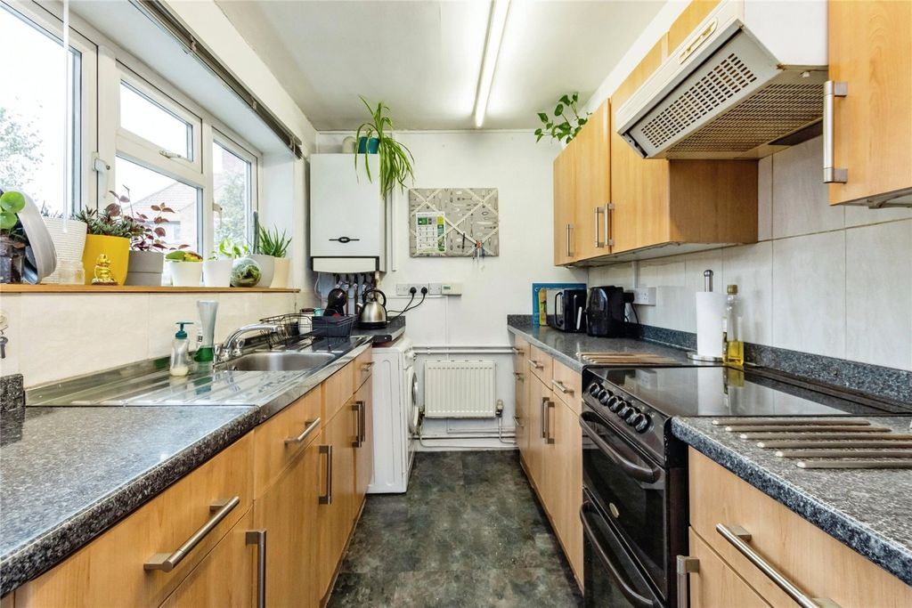 Property photo 3 of 17 Photography
