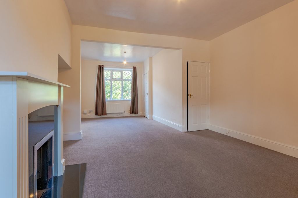 Property photo 2 of 12 Picture No. 11