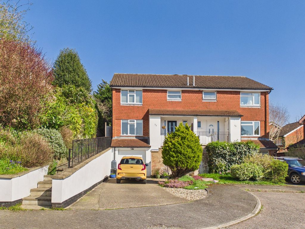 Property photo 1 of 19 Front