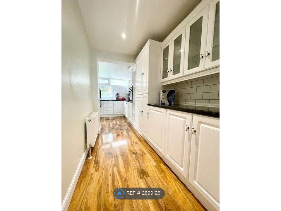 Property photo 3 of 3