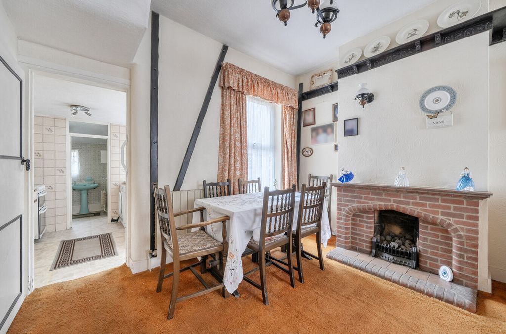 Property photo 3 of 20