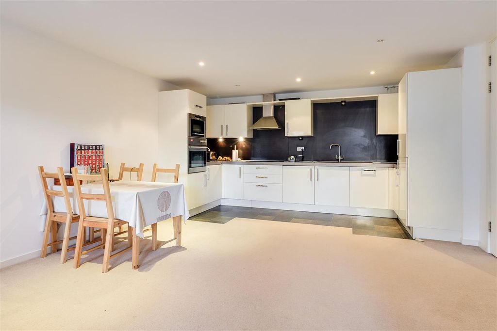 Property photo 3 of 24 Img (4).Jpg