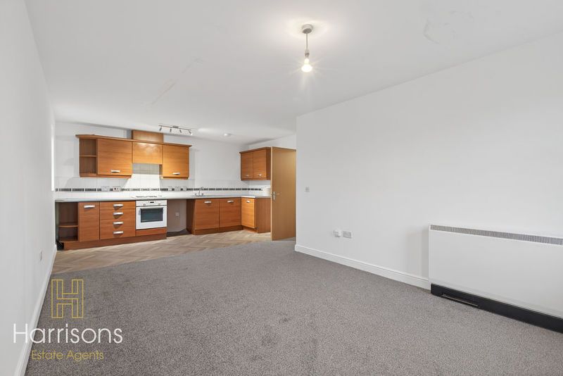 Property photo 2 of 16 Photo 7