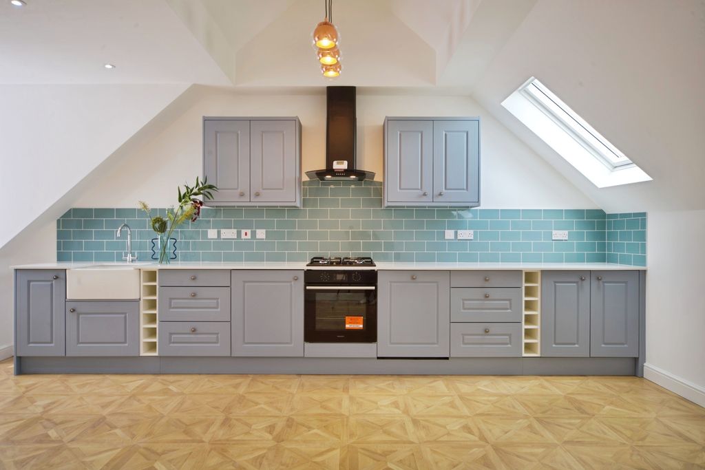 Property photo 1 of 15 Apartment Kitchen