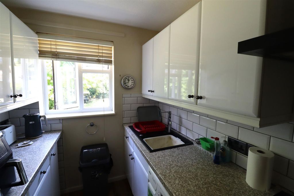 Property photo 3 of 11 Img_7000.Jpg