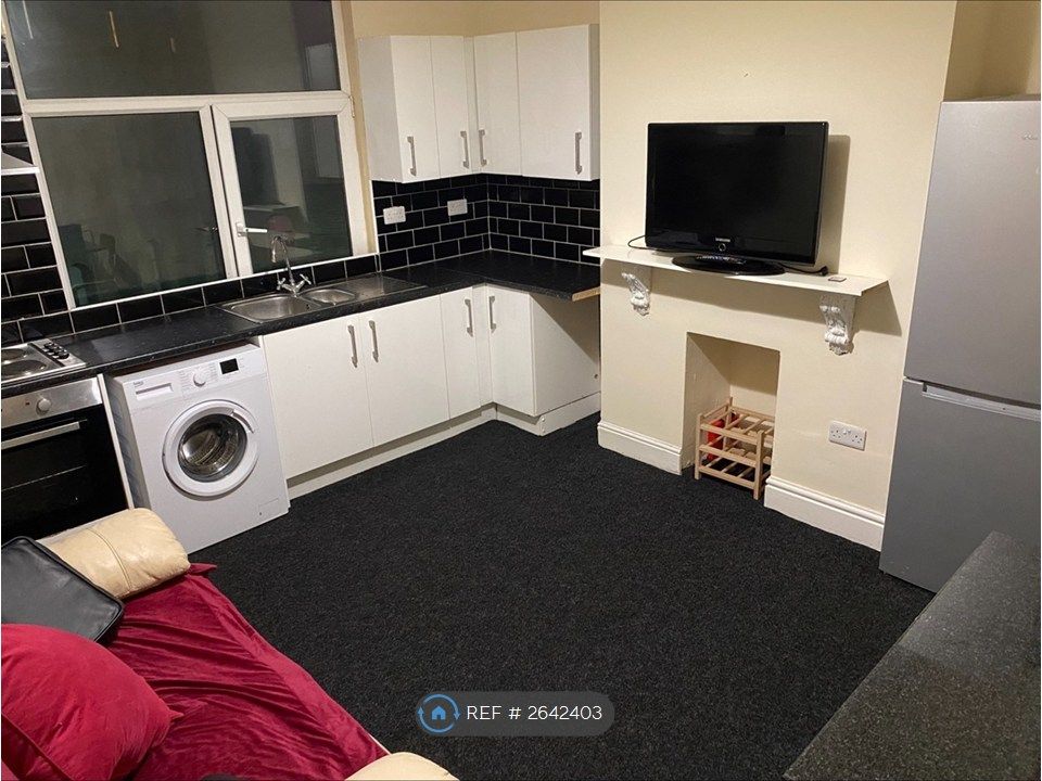 Property photo 2 of 9