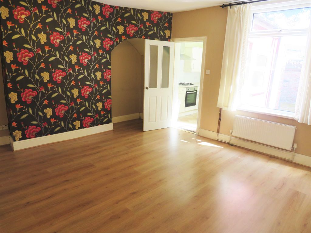 Property photo 2 of 10 Image