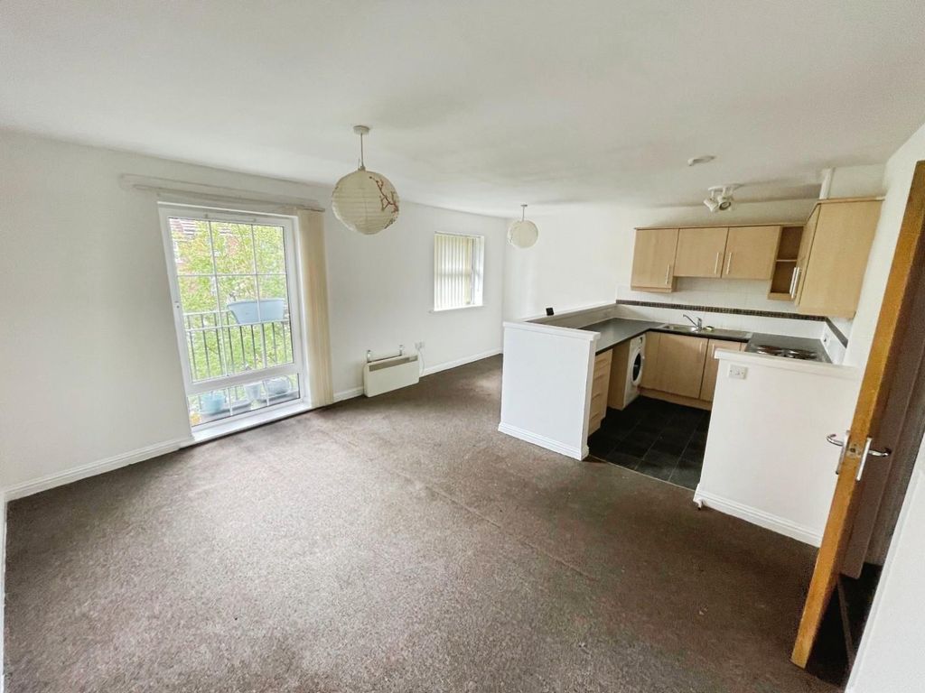 Property photo 3 of 18 Open Plan Lounge/Dining/Kitchen