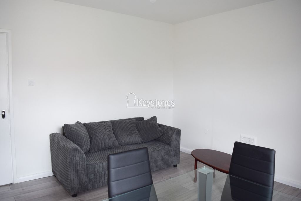 Property photo 2 of 11 Photo 12