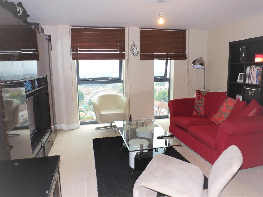 Property photo 1 of 5