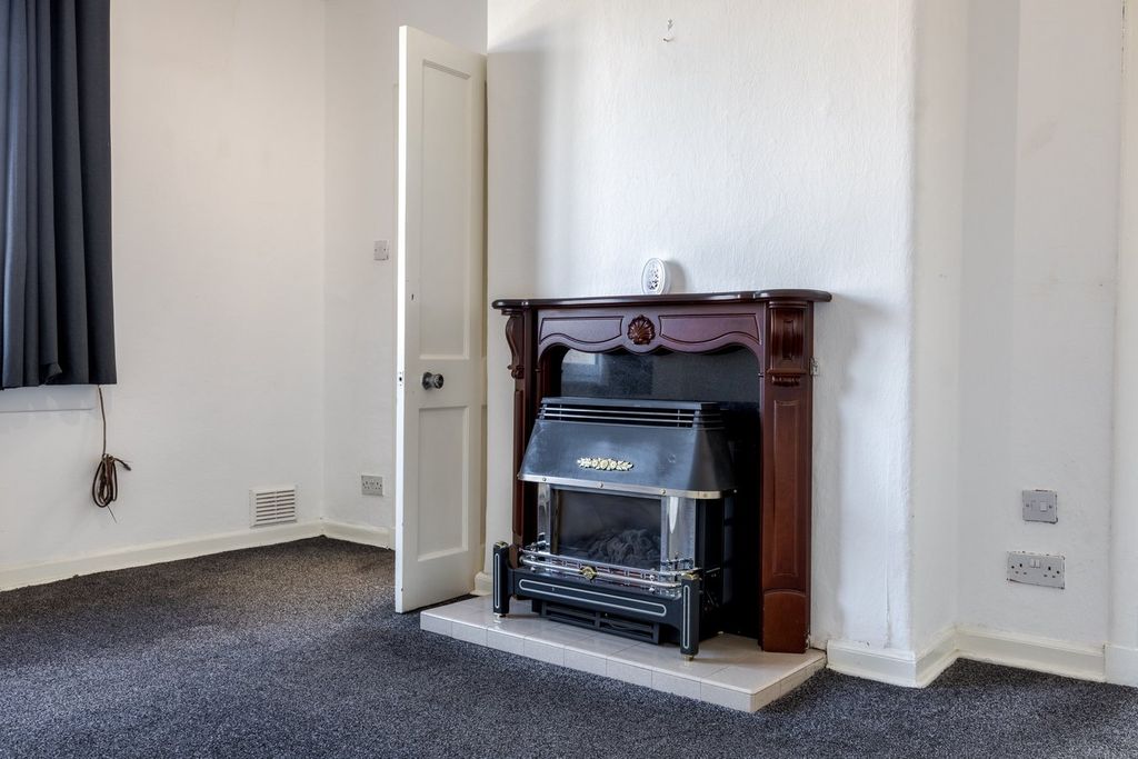 Additional image 5 of 2 bed flat for saleCarlops Avenue, Penicuik EH26