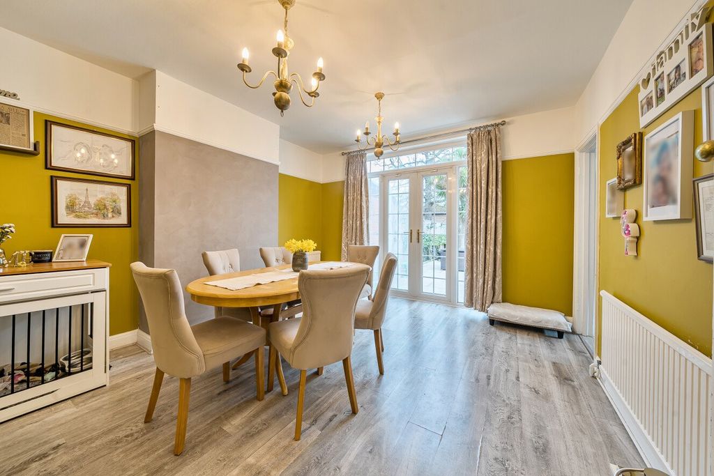 Property photo 2 of 22 Picture No. 10