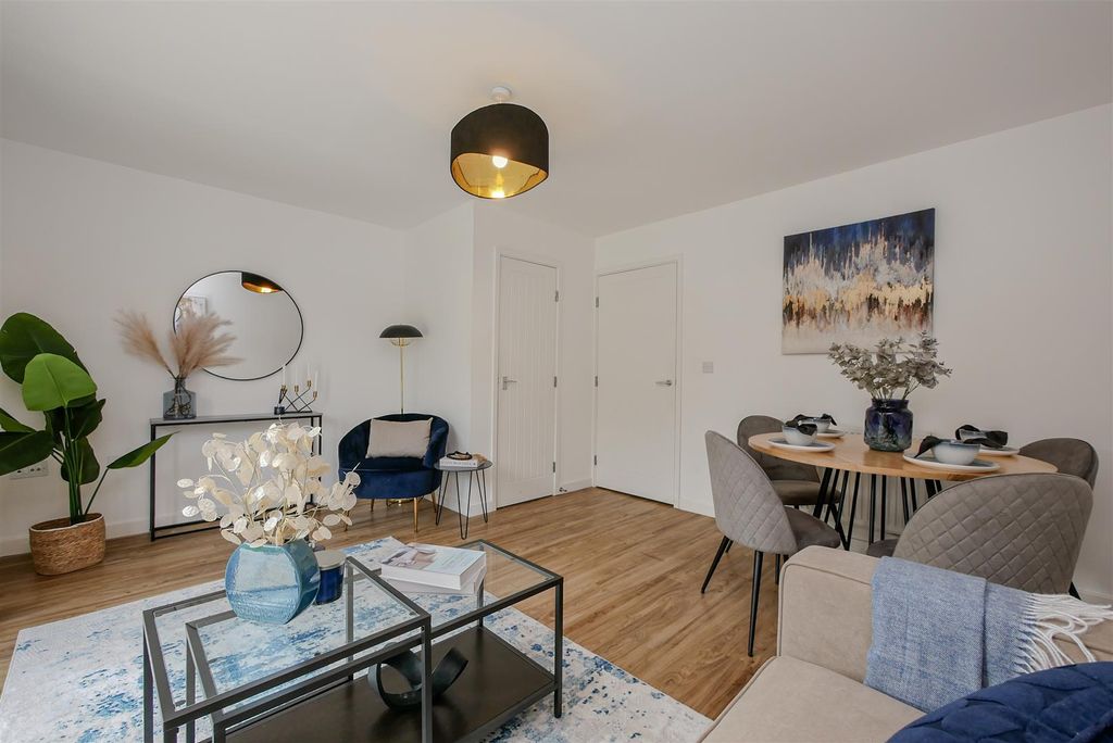 Property photo 2 of 15 Kitchen/Diner