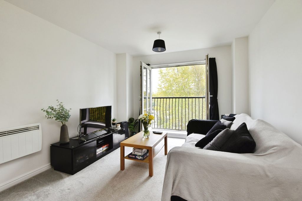 Property photo 2 of 16 Photo