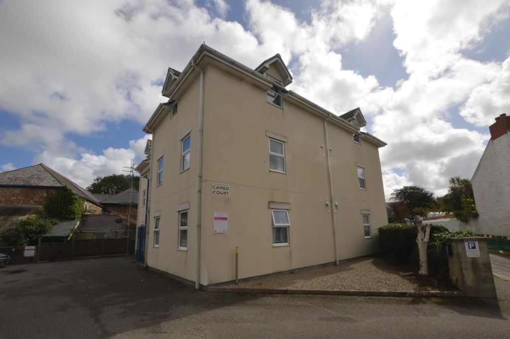 Property photo 1 of 9 Dsc_0045 (Medium).Jpg