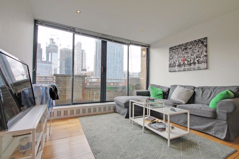 Property photo 3 of 9 Photo 16