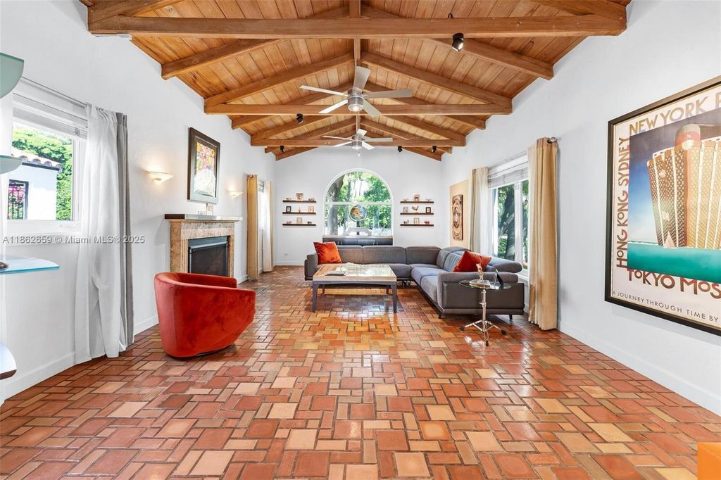 Property photo 3 of 20 <Alttext/>