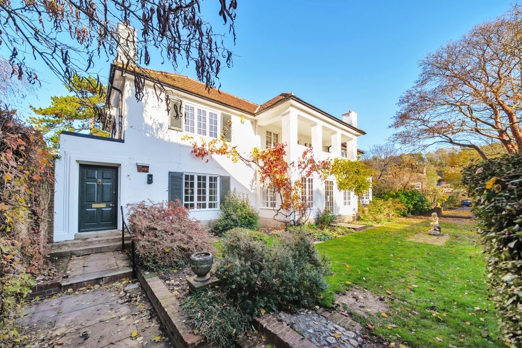 Property photo 1 of 16 Exterior