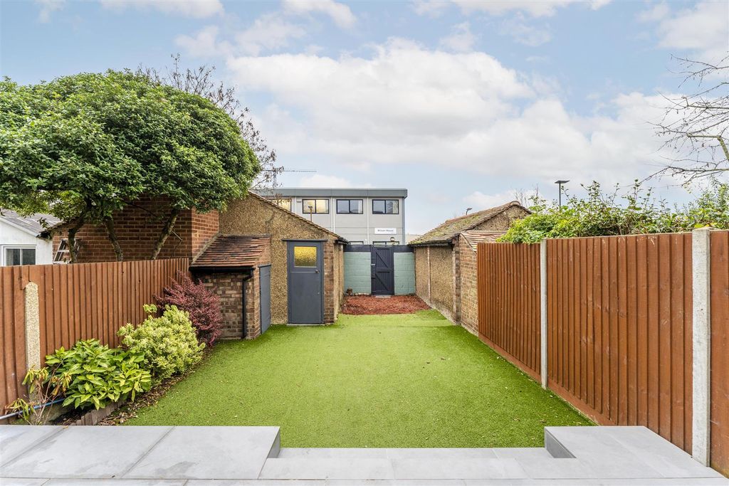 Property photo 2 of 14 Helliwell & Co.