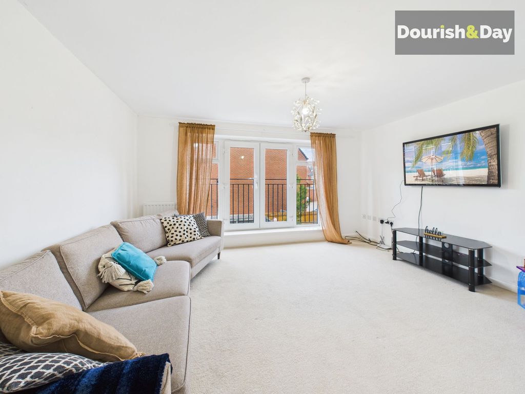 Property photo 2 of 17 Living Room