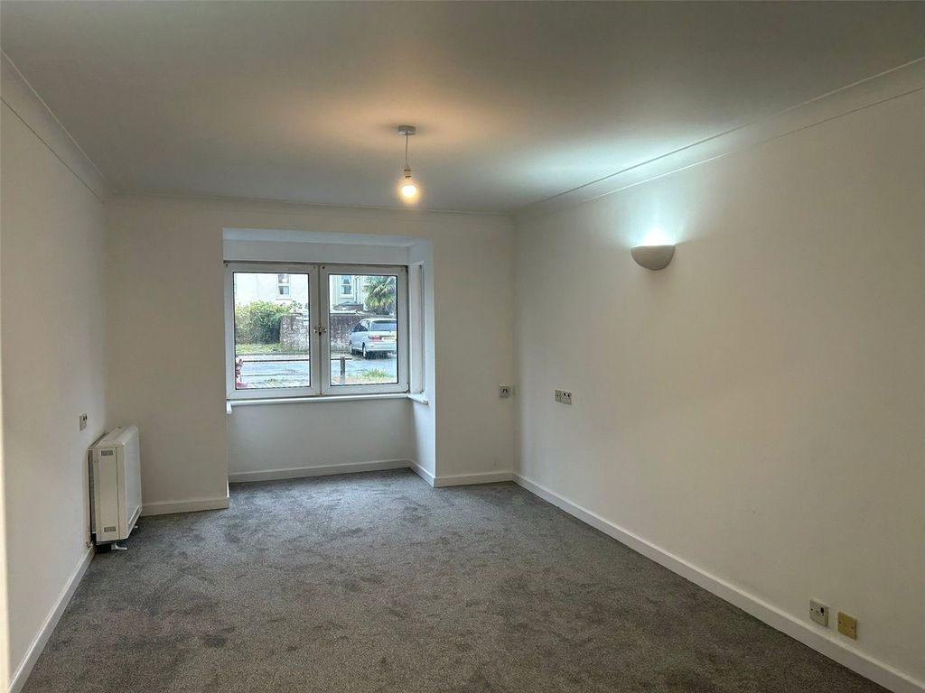 Property photo 3 of 13 Picture No. 14