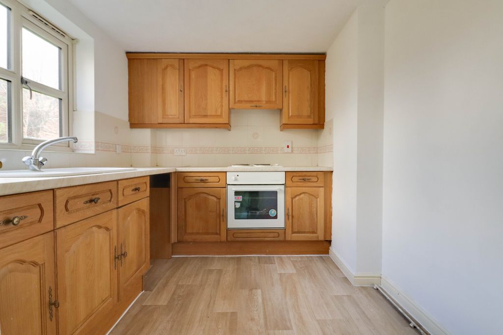 Property photo 2 of 12 Picture No. 08