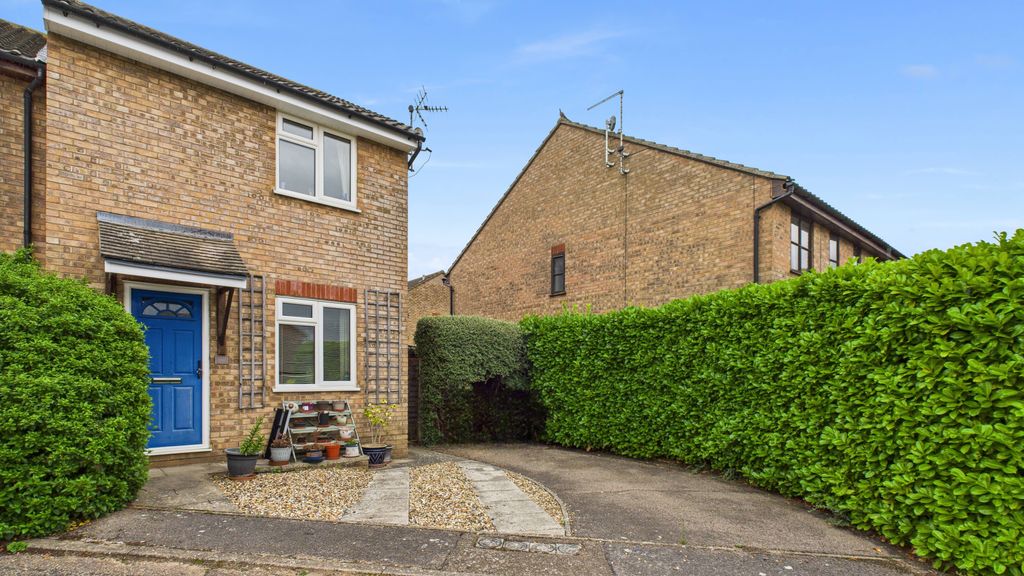 Property photo 1 of 9