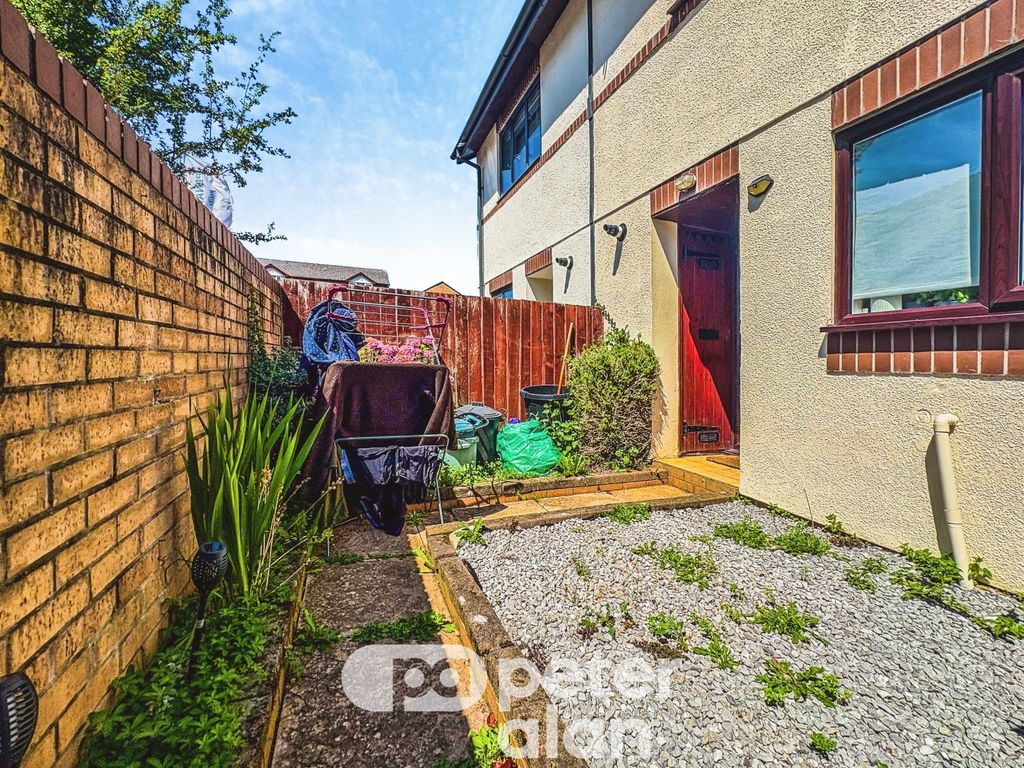 Property photo 3 of 20