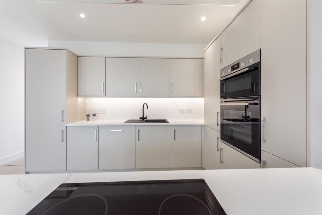 Property photo 2 of 29 36.Jpg